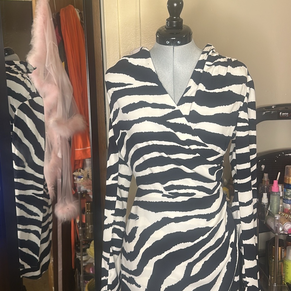 H&M Black and White Zebra Print Midi Dress